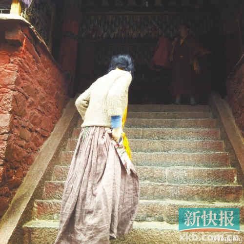 港媒稱王菲鐵定出家：賣樓套現(xiàn)作女兒基金