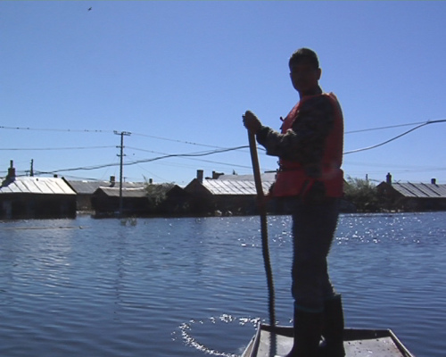 黑龍江撫遠洪災致百萬畝農(nóng)田被淹 農(nóng)民損失慘重(圖)