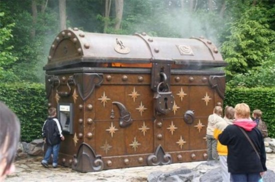 滑稽！那些ATM機(jī)前的囧人囧事