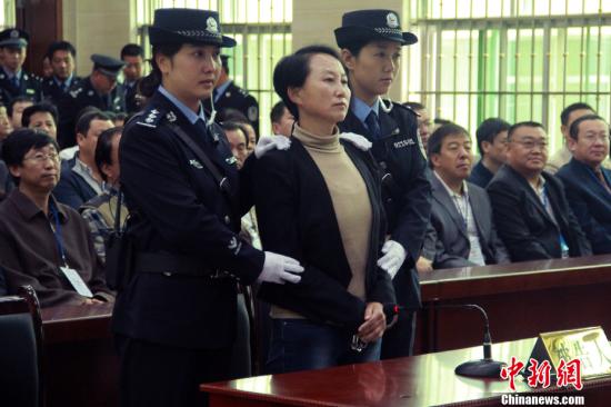 “房姐”龔愛(ài)愛(ài)案今日宣判 受審時(shí)未提及房產(chǎn)問(wèn)題