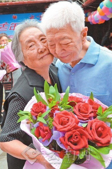 重陽節(jié)將至 請大聲對老人說出你的愛