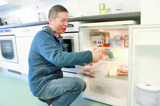 盲人小伙雅思6.5入學(xué)英國(guó)讀研：最困難的是閱讀