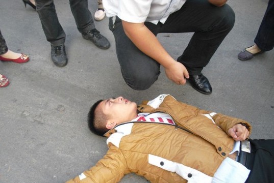 上海中介爭搶房源互毆 打斗持續(xù)十來分鐘