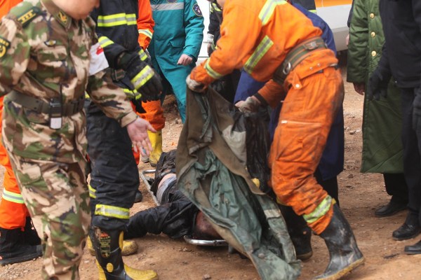 河南連霍大橋垮塌致10死 9個月未公布處理結(jié)果