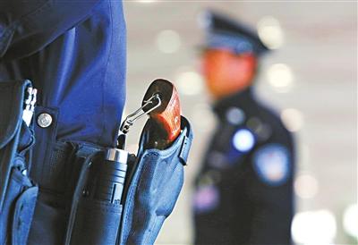 北京對(duì)涉槍涉爆涉刀零容忍 現(xiàn)可疑車(chē)輛逢車(chē)必查