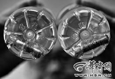 農(nóng)夫山泉內(nèi)驚現(xiàn)5厘米長金屬螺栓 消費(fèi)者憂心水質(zhì)