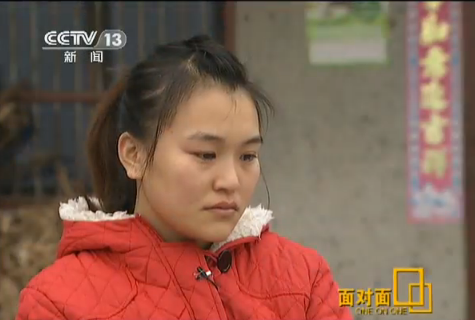 浙江虐童女幼師露面：家境貧寒無(wú)力賠償 哭求原諒