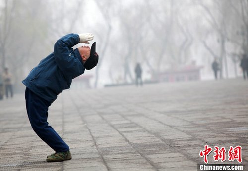 環(huán)保部通過(guò)空氣質(zhì)量新標(biāo) 增設(shè)PM2.5濃度限值