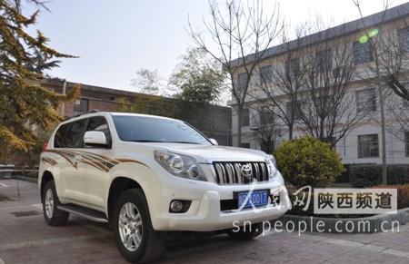 陜西國(guó)家級(jí)貧困縣書記縣長(zhǎng)豪華座駕遠(yuǎn)超部長(zhǎng)級(jí)配置
