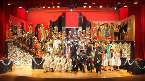 天津惠靈頓國際學(xué)校舉行音樂劇演出 全部由學(xué)生出演