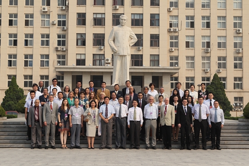 2013年孔子學(xué)院外方院長研修班在南開大學(xué)開班