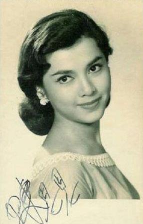 春晚記憶！春晚當(dāng)家花旦驚艷寫真