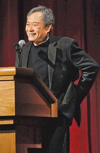 李安是個“妻管嚴(yán)” 自曝膽子小“怕老婆”