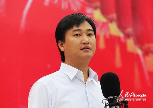 鳳凰“門票新政”滿月現(xiàn)場(chǎng)調(diào)查——誰是贏家？