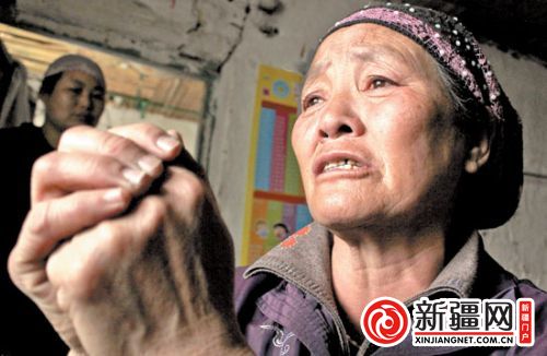 七歲娃放學(xué)貪玩忘回家 烏魯木齊千人大搜索(圖)