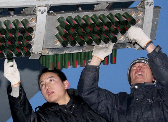 新疆：飛機(jī)增雪正當(dāng)時(shí)