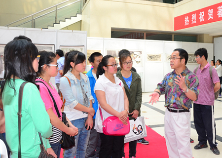 李鳴泉受聘石河子大學客座教授 個人畫展引關注