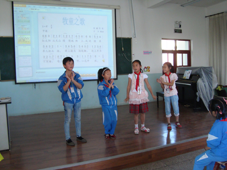 走課堂常態(tài)之路 抓高效課堂教學(xué)