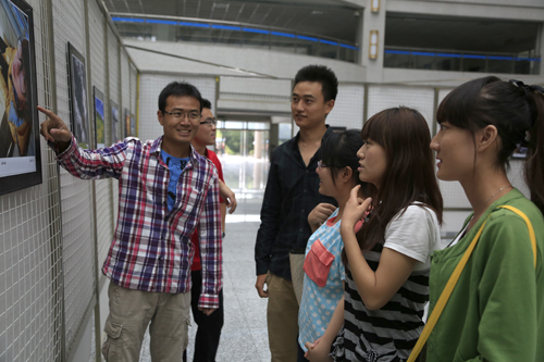 石大6名畢業(yè)生辦個人影展 為畢業(yè)畫上圓滿句號