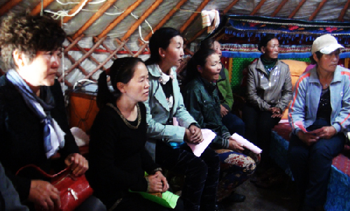 巾幗送法到牧區(qū)