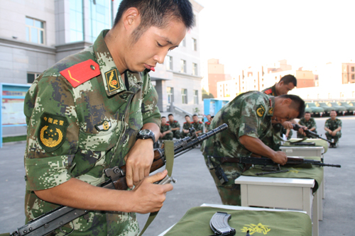 新疆公安邊防總隊(duì)后勤基地技能練兵謀打贏
