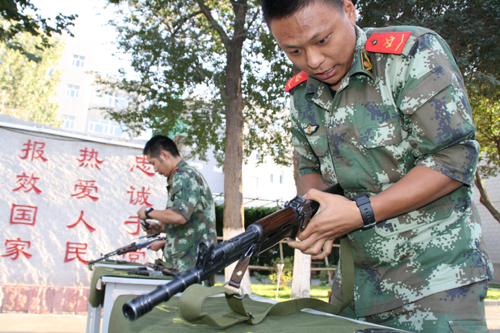 新疆公安邊防總隊(duì)后勤基地技能練兵謀打贏
