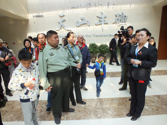 新疆舉行紀(jì)念陳潭秋等烈士犧牲70周年活動(dòng)