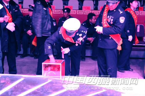 “最美人民警察”網(wǎng)絡(luò)投票參與者獲獎(jiǎng)名單出爐