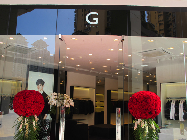 紀梵希(GIVENCHY)昆明栢聯(lián)店重裝開業(yè)