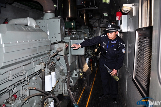 春運(yùn)故事：列車安全的守護(hù)者