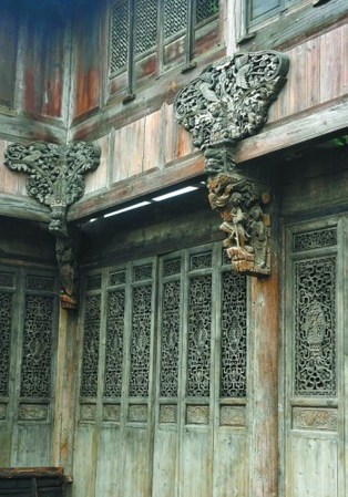 明清古宅從農(nóng)村賣進(jìn)城市 利潤豐厚引質(zhì)疑