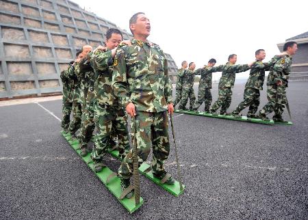 浙江邊防百名師團(tuán)級(jí)干部“當(dāng)新兵”