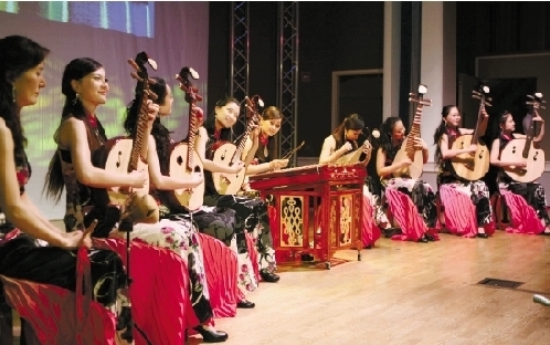 趙洪祝訪問美國(guó)印第安納州的浙江藝術(shù)家