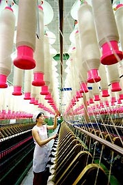 US, China said close to broad textile deal