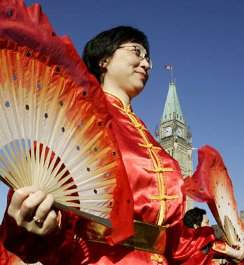 Chinese President Hu Jintao meets with Ontario Premier