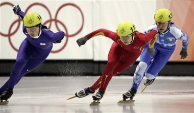 Wang Meng wins bronze medal in Women's 1500m Finals