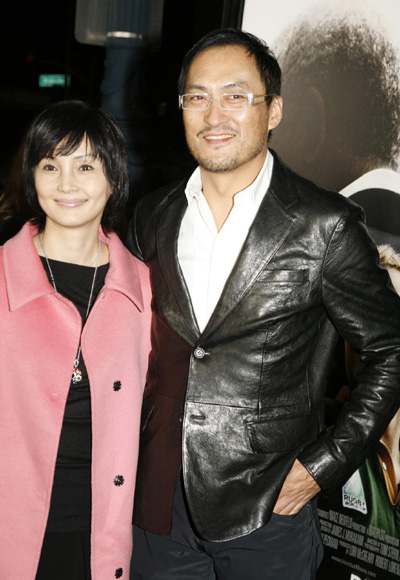 Celebs arrive at L.A. premiere of Clint Eastwood's film 