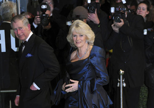 Hathaway, Johnny Depp attend Royal World Premiere of 