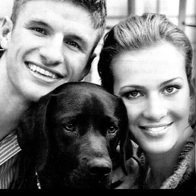 穆勒俏妻曬幸福照為老公戰(zhàn)決賽打氣