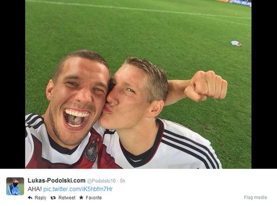 世界冠軍！德國隊(duì)員發(fā)狀態(tài)曬自拍慶祝奪冠