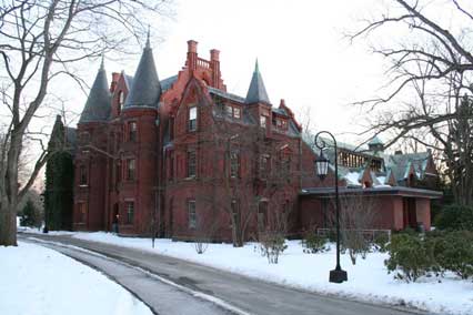 《福布斯》評出全球最美大學(xué)