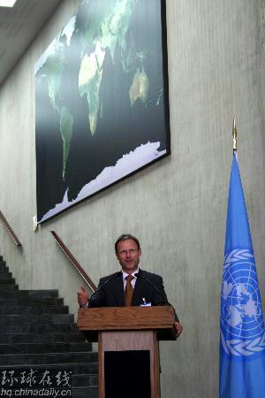 歐航局展示衛(wèi)星版世界地圖