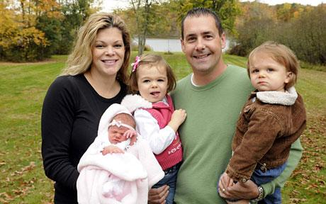 美一家三娃生日皆為“幸運(yùn)日” 概率僅為五千萬(wàn)分之一