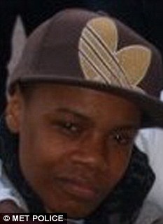 英惡犬主人殘害無(wú)辜少年致死 驗(yàn)狗DNA將其定罪