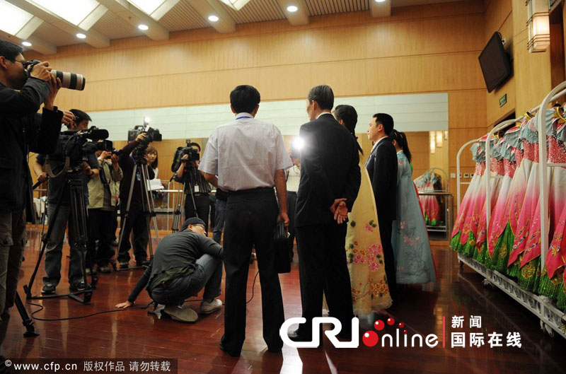 朝鮮版《紅樓夢》劇組亮相北京(高清組圖)