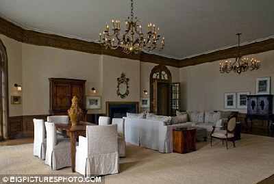 克林頓愛女婚禮費用或達(dá)320萬英鎊 超過好萊塢明星