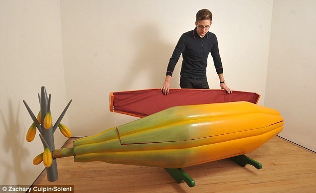 倫敦展出非洲個性化棺材 造型奇特體現身份