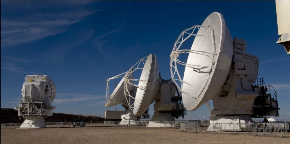 ALMA望遠鏡拍攝首組太空圖片 將改變?nèi)祟愑钪嬗^