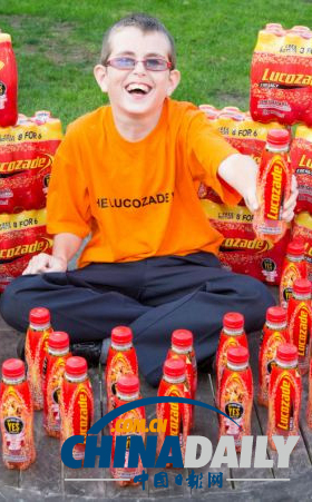 英男孩患怪病每日喝葡萄糖維生