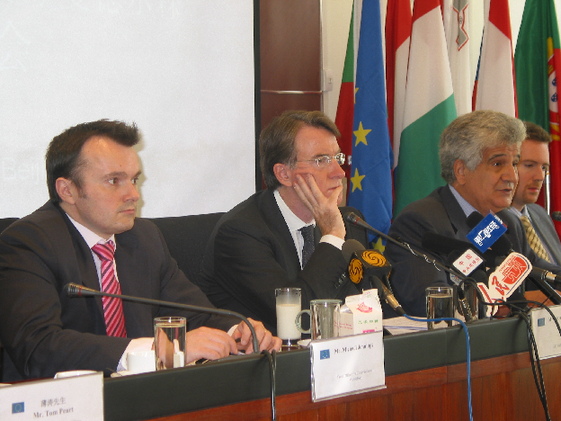 歐盟貿(mào)易委員：金融體系重組后歐中依賴關系將更緊密